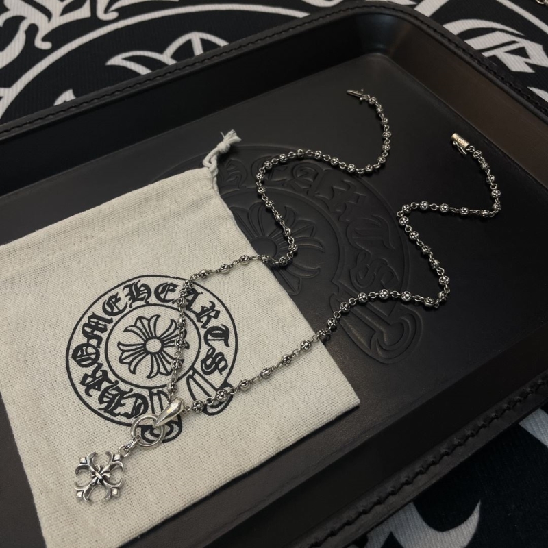 Ch*0me He**ts necklaces